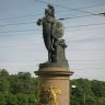 Памятник Суворову возле Троицкого моста.